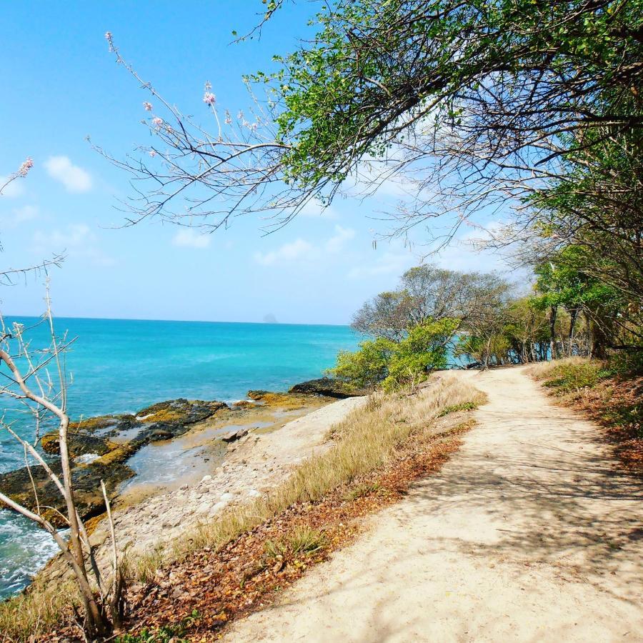 Nouveau Domaine De Mabouya Vue Mer Et Proximite Plage サント・リュス エクステリア 写真